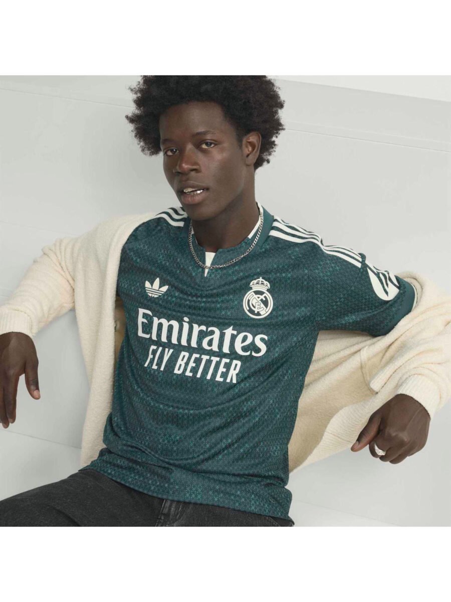 Mens Away Authentic Jersey Long Sleeve Green 26/27